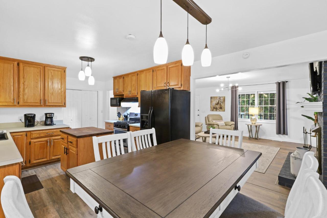 2 Separate Cabins Along A Peaceful Creek With Resort Amenities Ellijay Eksteriør billede