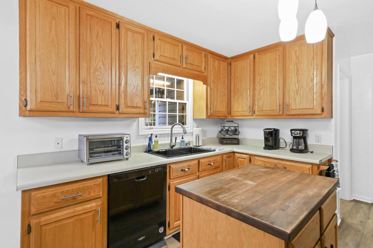 2 Separate Cabins Along A Peaceful Creek With Resort Amenities Ellijay Eksteriør billede