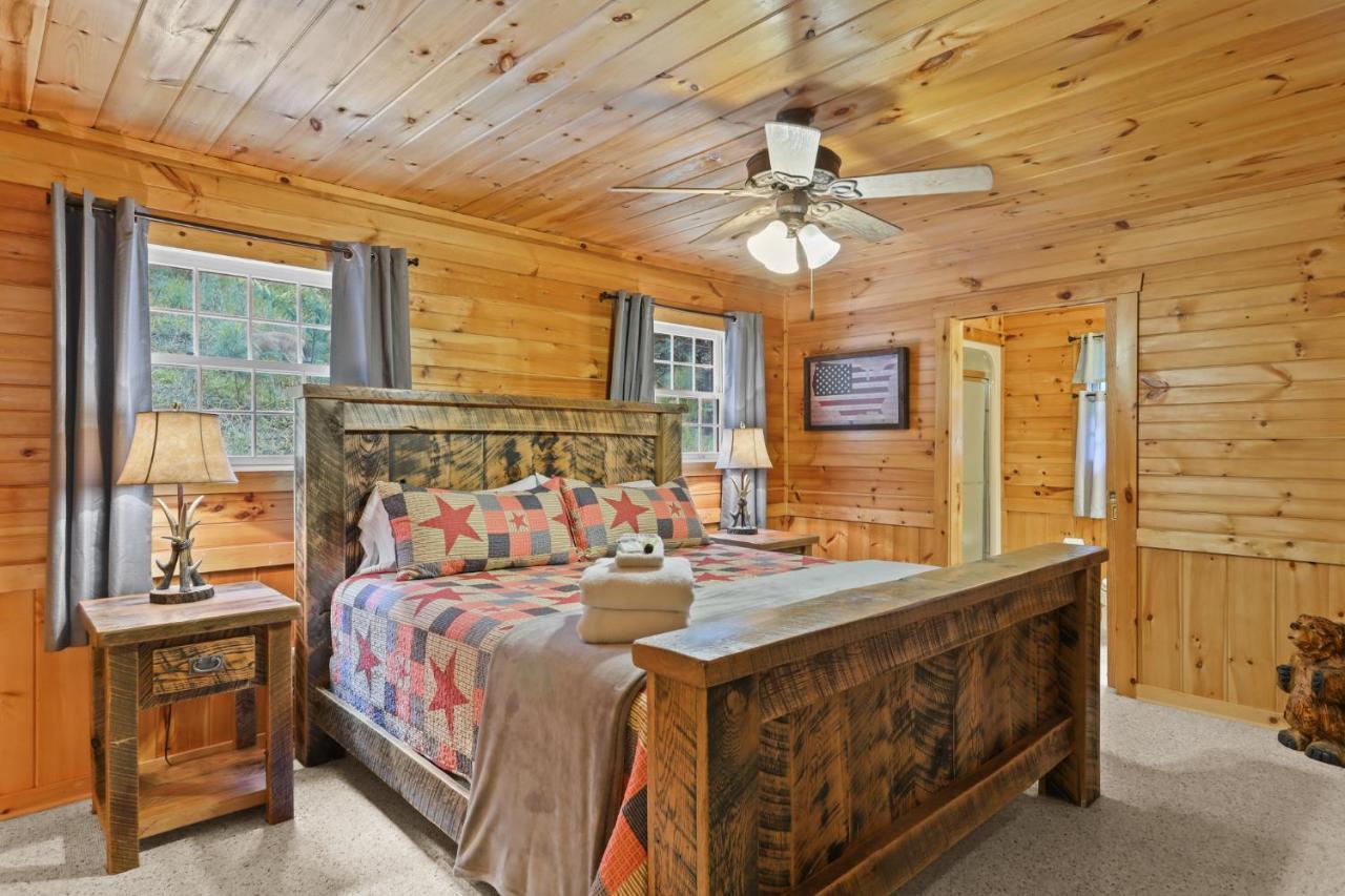 2 Separate Cabins Along A Peaceful Creek With Resort Amenities Ellijay Eksteriør billede